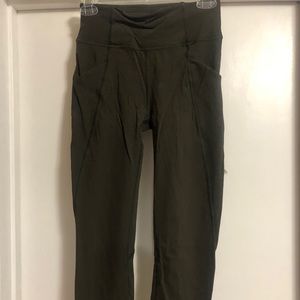 Lululemon cropped leggings